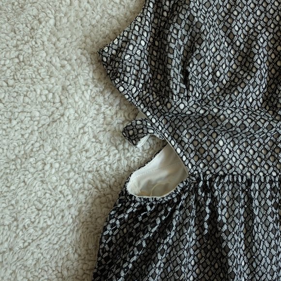 Aniina Black/White dress with midriff cut-out - Picture 2 of 4